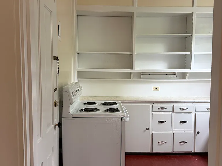 725 Holter St #2 — Photo 8
