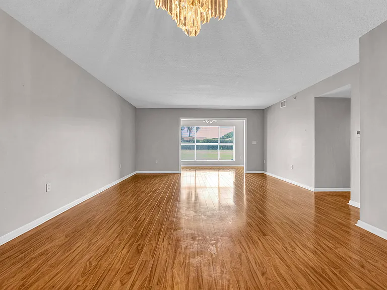 5952 Regal Glen Dr #103 — Photo 2