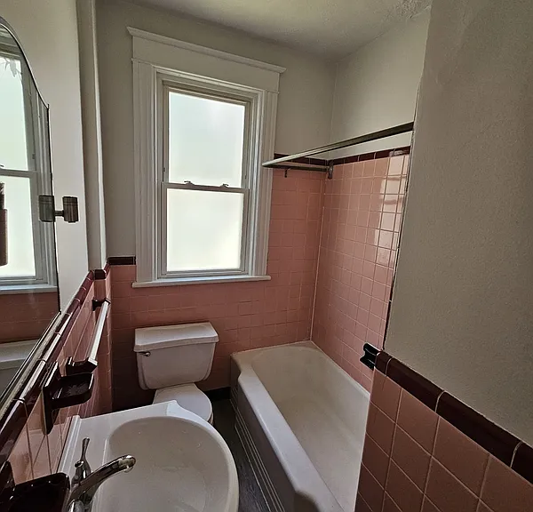 15 Lagrange Ave #2 — Photo 7