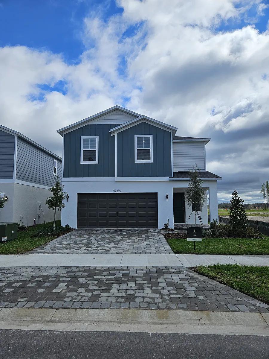 Building Photo - 37329 Sagemoor Dr