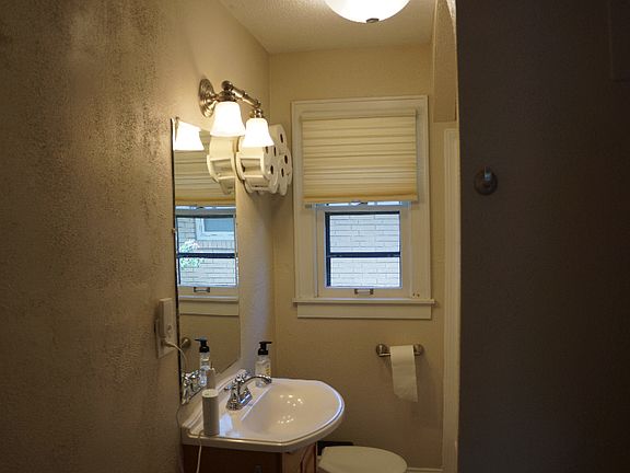 4th image of 6816 Pleasant Ave