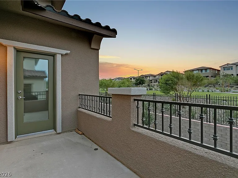 41 Lomita Heights Dr — Photo 48