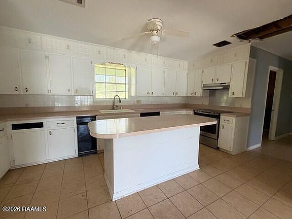3rd image of 1380 Grand Bois Rd