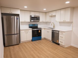 2100 N 128th St UNIT B, Seattle, WA 98133