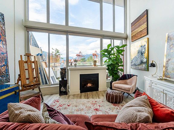 3rd image of 289 Alexander St #214