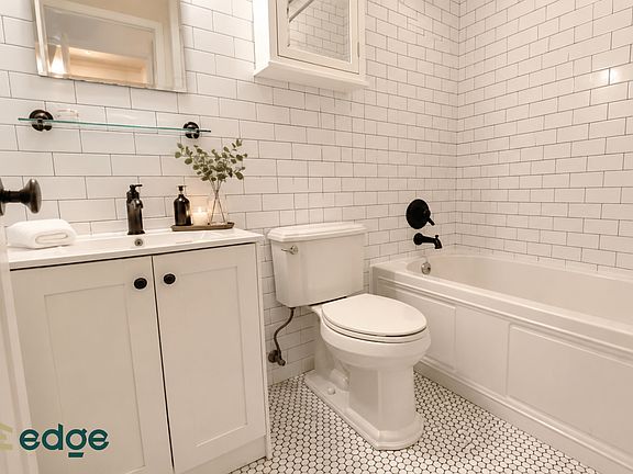5th image of 271 Metropolitan Ave #2K
