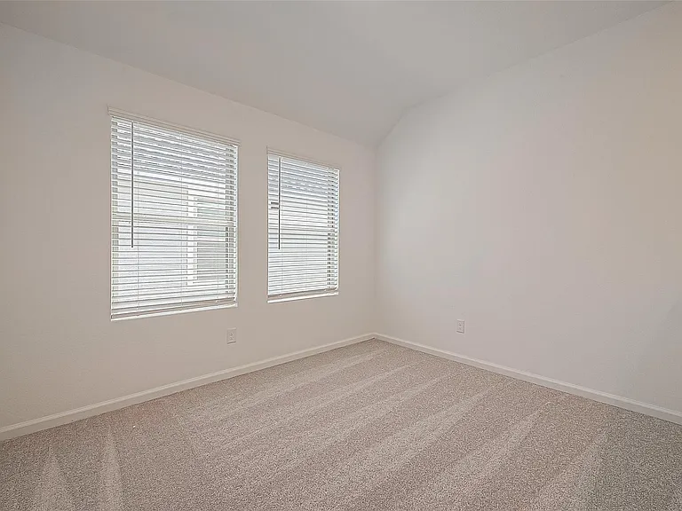 5554 Amber Brook Ln — Photo 17