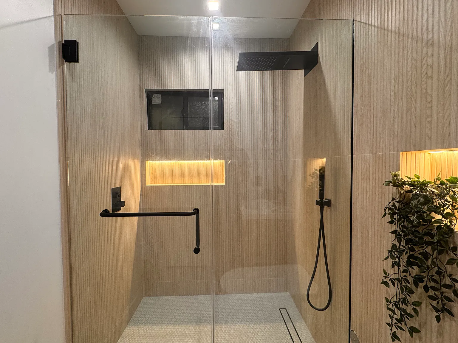 1 bed, 650 sqft, $3,250 — Photo 2