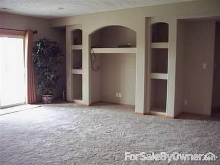4th image of 6244 S 82nd St
