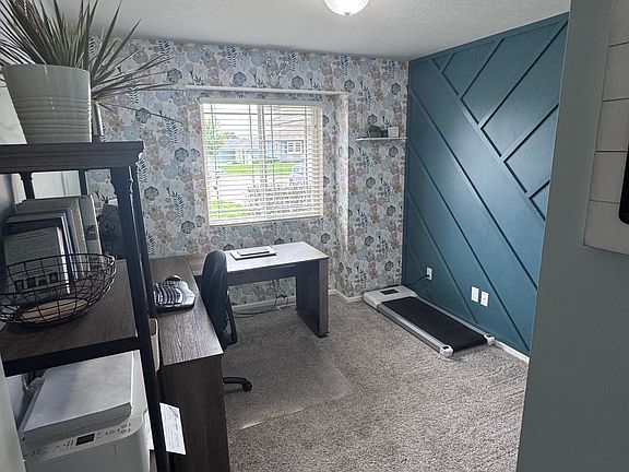 5th image of 706 Blue Stem Cir