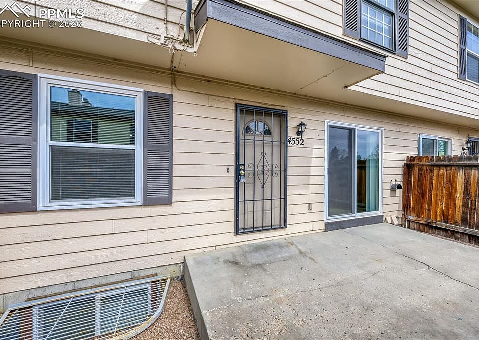 1st image of 4552 Lamplighter Cir