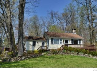 15 Mountain Rd, Ridgefield, CT 06877