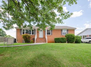 1013 Blandford Ave, Vinton, VA 24179