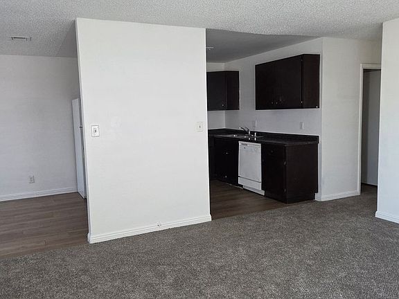 5th image of 2341 Exeter Dr APT D