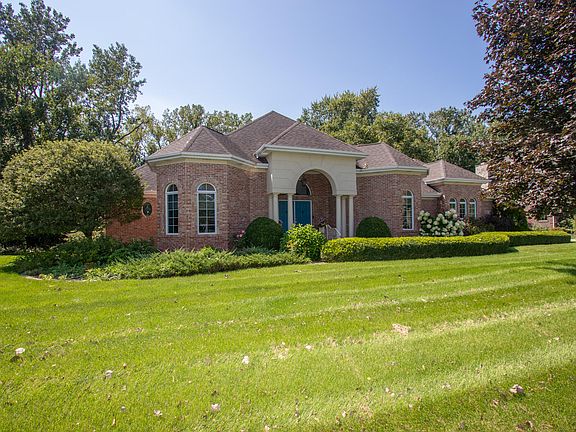 3rd image of 1910 Catkin Cir