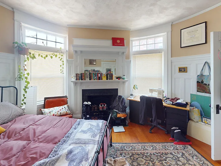 1887 Beacon St #1 — Photo 3
