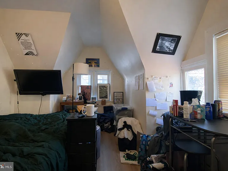 3215 Summer St — Photo 30
