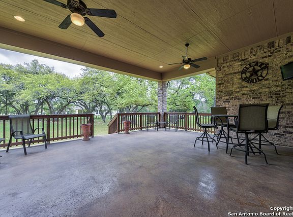 4th image of 26118 Park Bend Dr