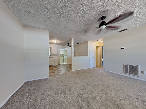 3rd image of 15696 Bolesta Rd APT B
