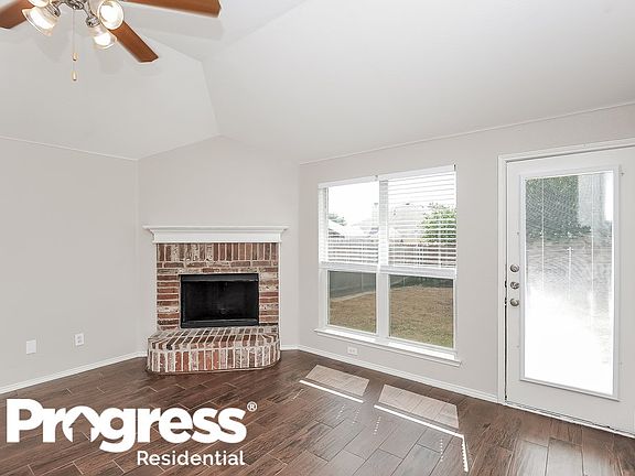 4th image of 1320 Sierra Blanca Dr