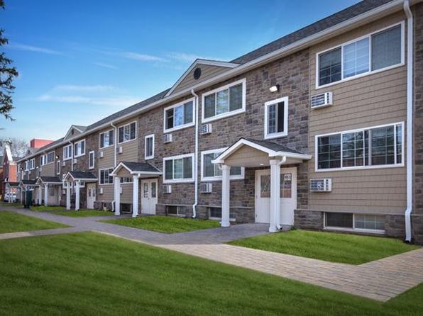 Fairfield Estates at Stewart Manor | 605 Tulip Ave, Garden City, NY