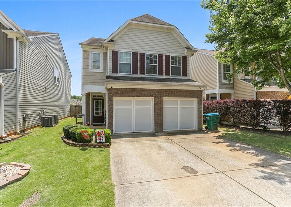 1st image of 737 Mountain Laurel Dr