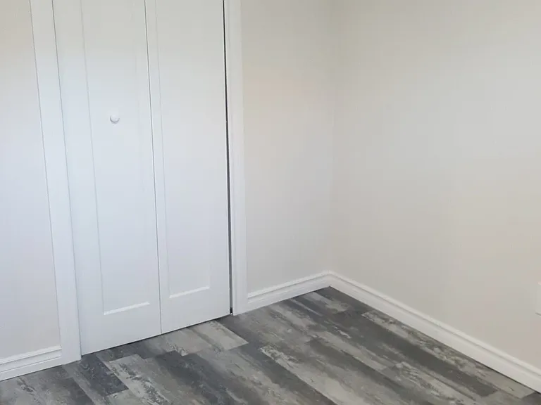 44 Bartonville Ave W #5 — Photo 10