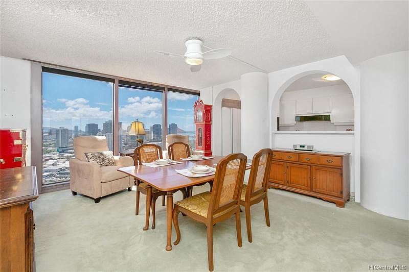 1st image of 415 South St #Makai3401