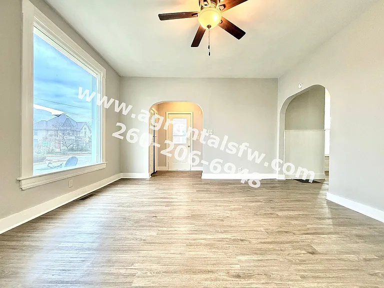615 S Jefferson St — Photo 24