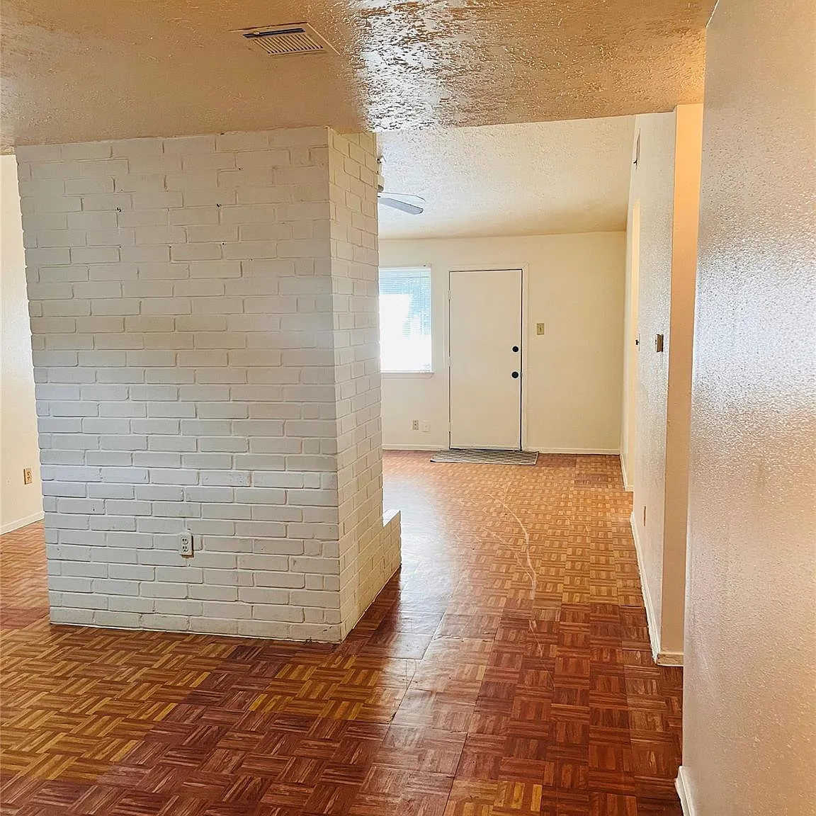 2 bed, 2.0 bath, 950 sqft, $1,350 — Photo 4