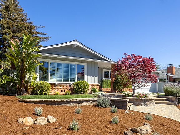 3rd image of 3045 Greenoak Ct