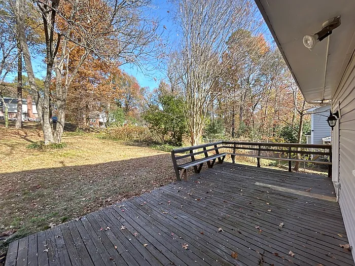 7409 Lockmont Dr — Photo 14