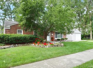 1854 W Melton Rd, Birmingham, MI 48009