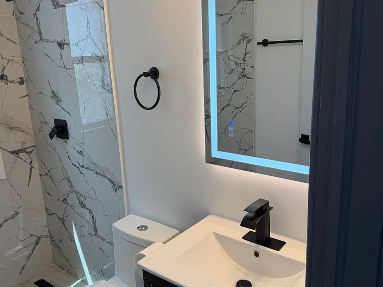 302 Cory Ave #2 — Photo 1