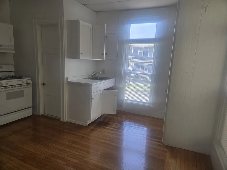 95 Governor St #1 — Photo 6