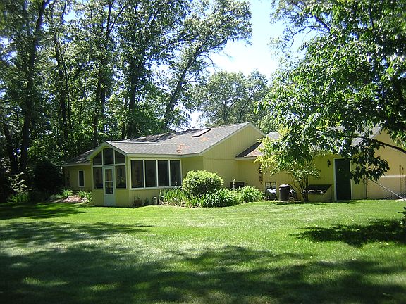 2nd image of 2374 Riverwood Dr