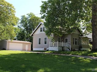 9119 Shelley Ave, Saint Louis, MO 63114