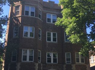 1035 Superior St APT 2E, Oak Park, IL 60302