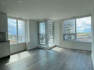 297 Oak Walk Dr #604, Oakville, ON L6H 3R6