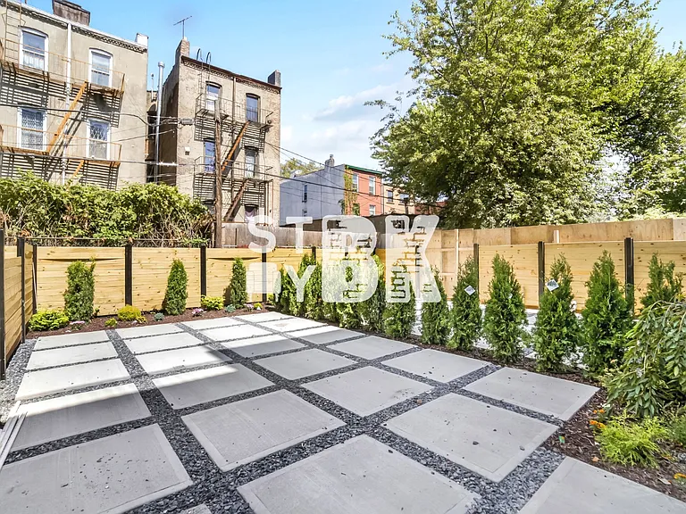 625A Halsey St #3A — Photo 10