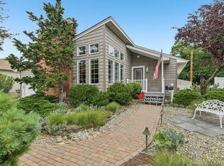 3745 Locust Ave, Seaford, NY 11783