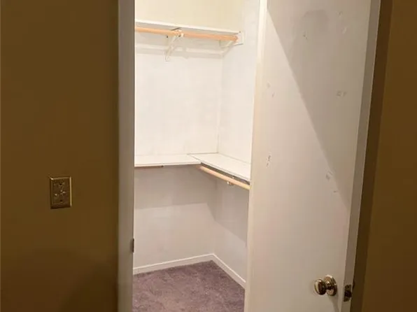 5734 Wells Cir, Stone Mountain, GA 30087