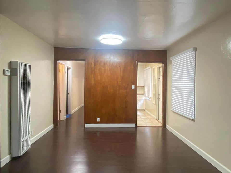 1st image of 445 Bancroft Ave #445