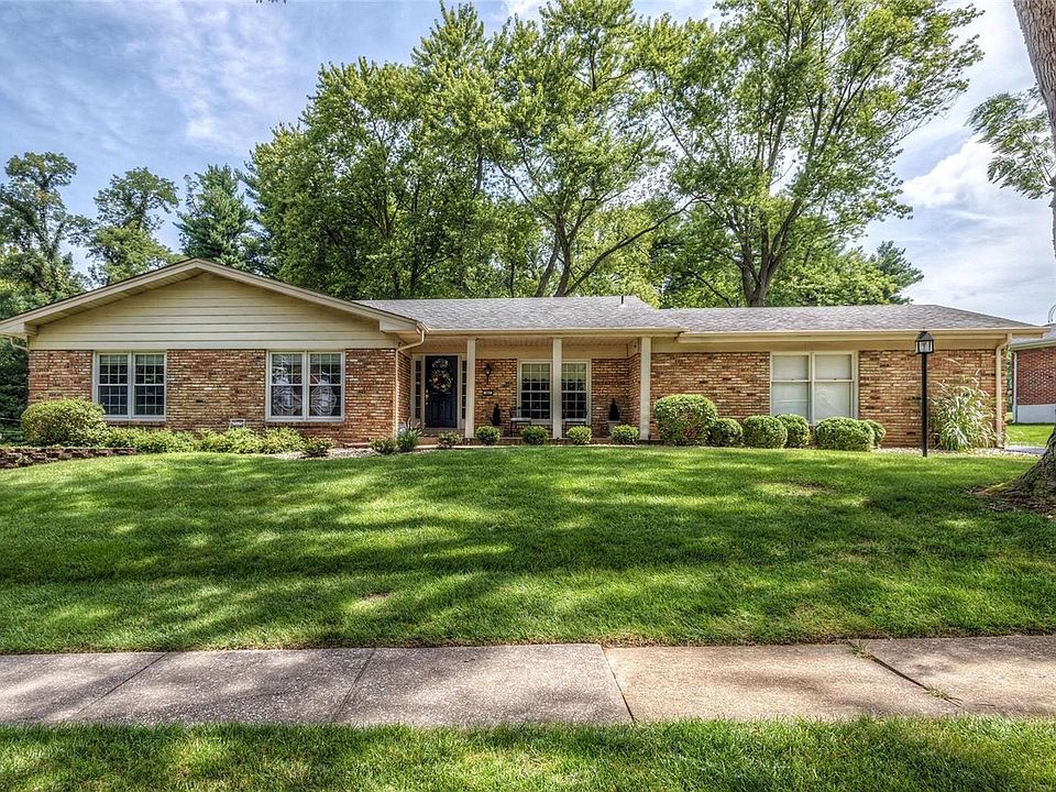 1st image of 301 Villar Hill Dr