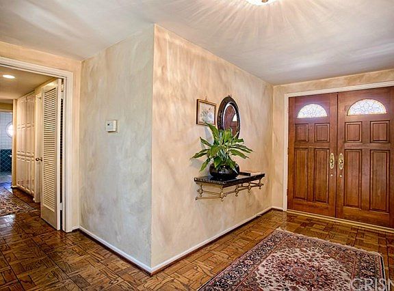 2nd image of 18624 Kipton Pl