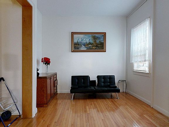 5th image of 5427 Arnold Ave