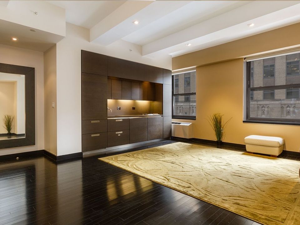 1st image of 20 Pine St APT 2003