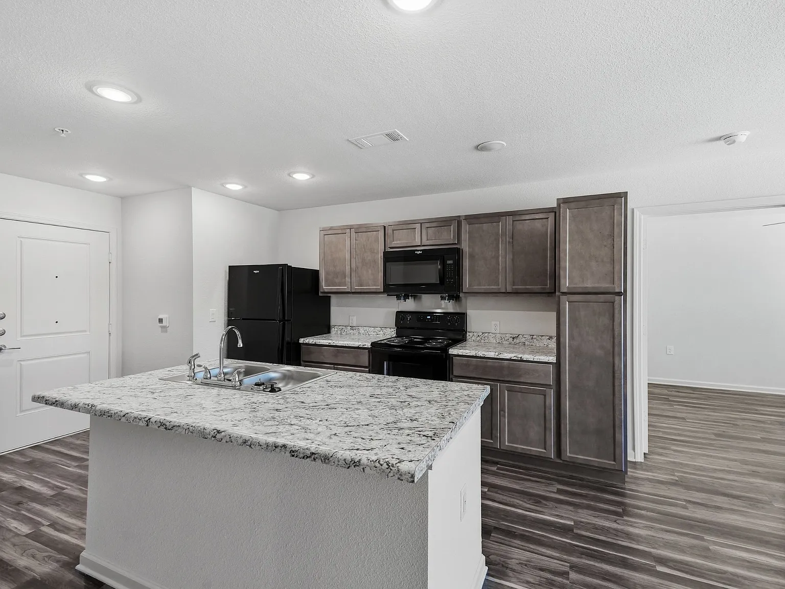 Cedar Bluff Apartments — Photo 1