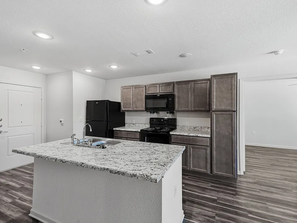 Cedar Bluff Apartments