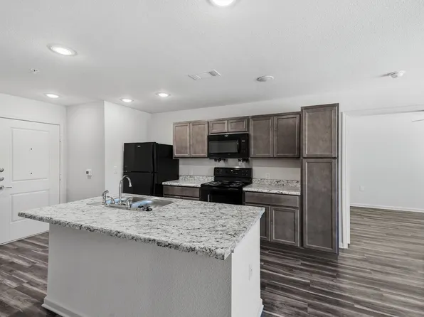 Cedar Bluff Apartments